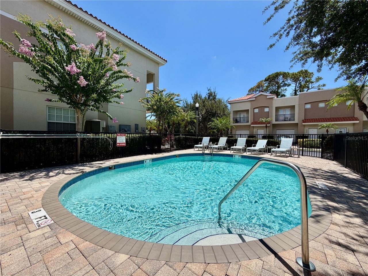 526 101st Avenue N, Saint Petersburg, FL 33702 Photo