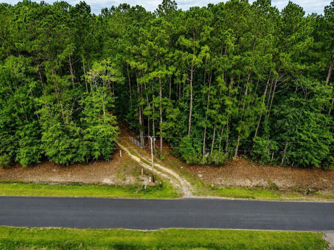 2240 Scuffletown Road Photo 4