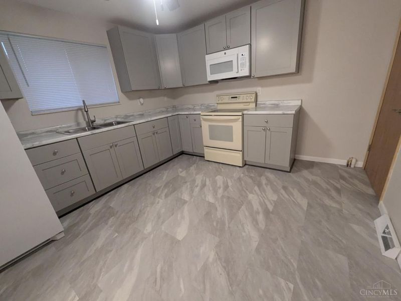 7258 Dimmick Road, West Chester, OH 45069 Photo 5
