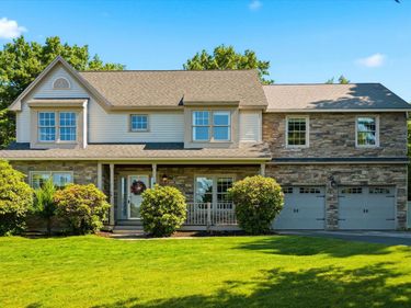 9 Tennyson Drive, Manchester, NH 03104