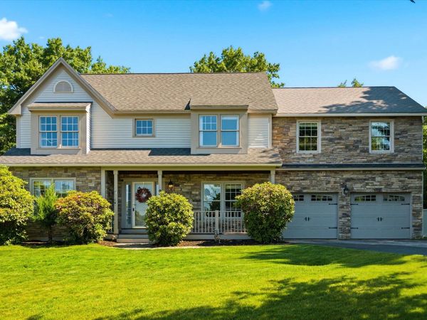 9 Tennyson Drive, Manchester, NH 03104