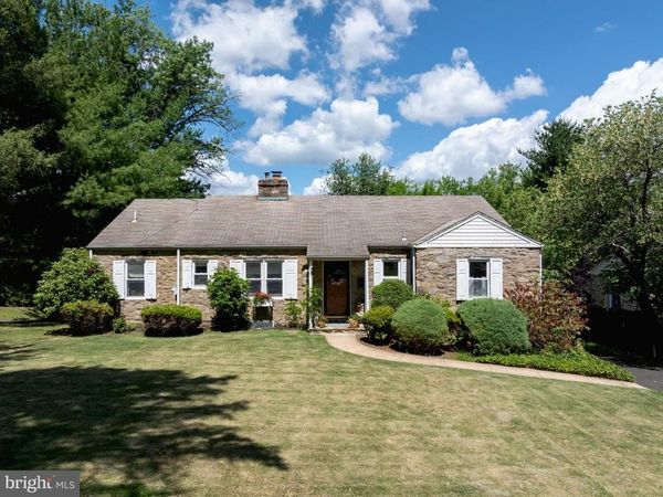 1600 HUNTINGDON ROAD, ABINGTON, PA 19001
