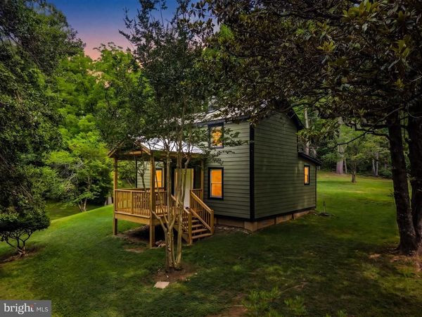 2303 W HOOVER ROAD, HAYWOOD, VA 22722