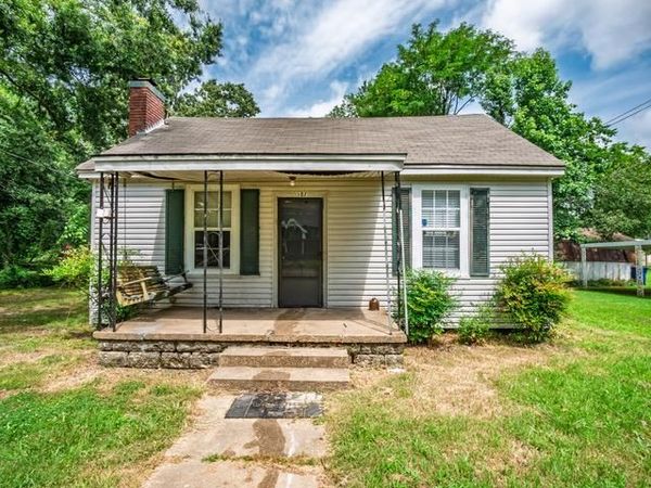 107 Central Street, Batesville, MS 38606