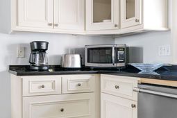 162 Spring Street photo 4