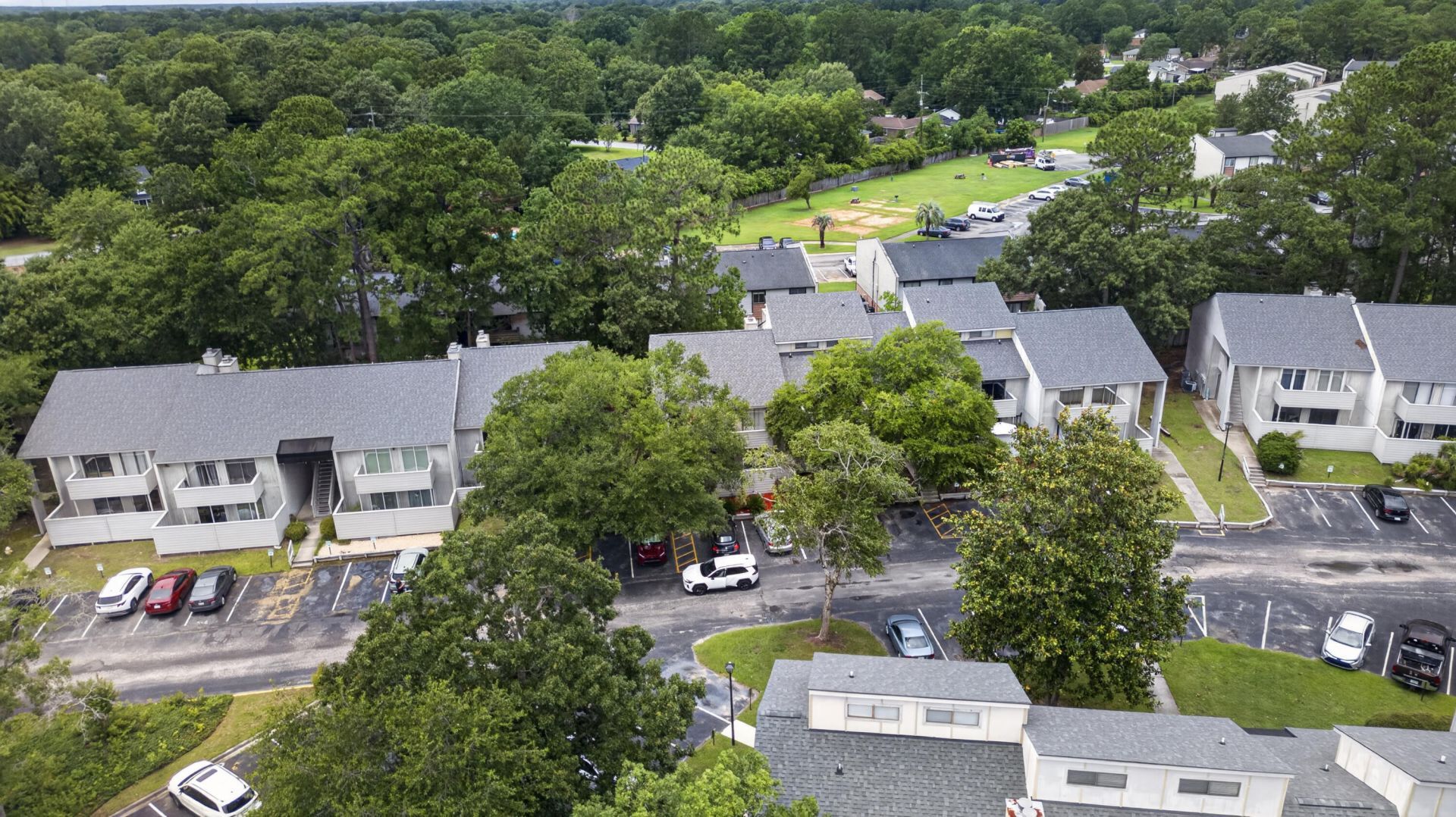 401 Greenmeadow Drive Photo 26