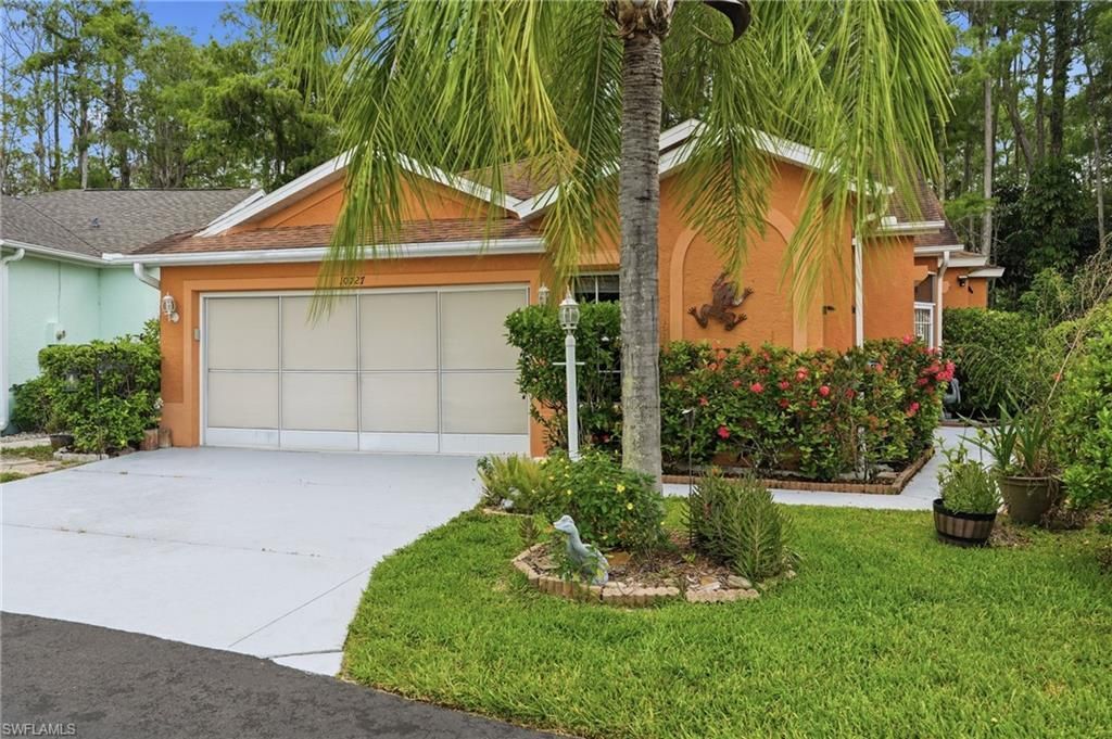 10727 Maui Cir, Estero, FL 33928 Photo
