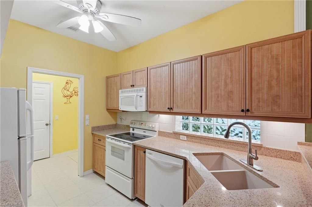 10727 Maui Cir, Estero, FL 33928 Photo