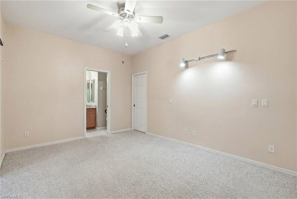 10727 Maui Cir, Estero, FL 33928 Photo
