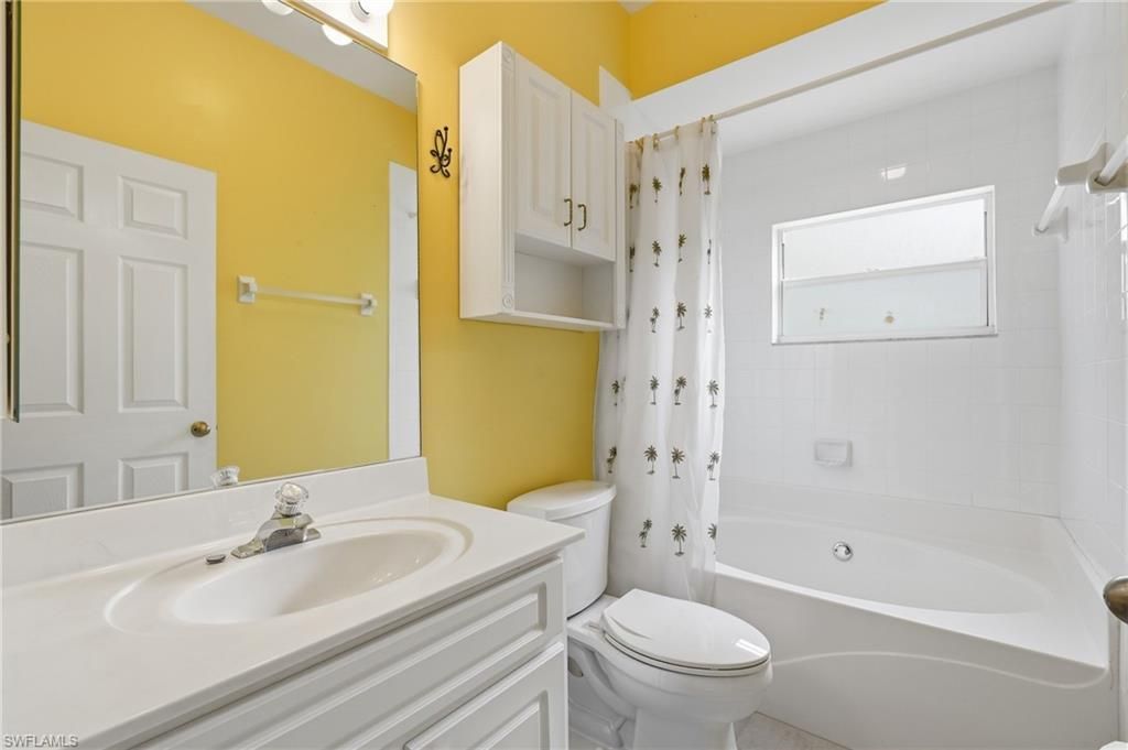 10727 Maui Cir, Estero, FL 33928 Photo