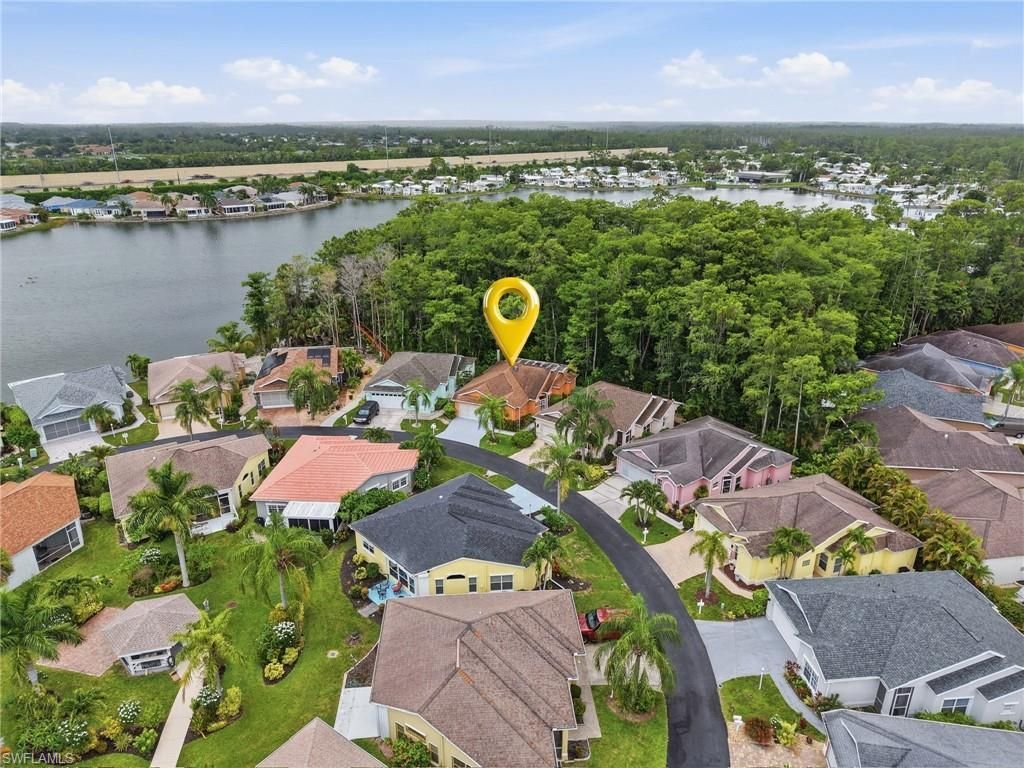 10727 Maui Cir, Estero, FL 33928 Photo