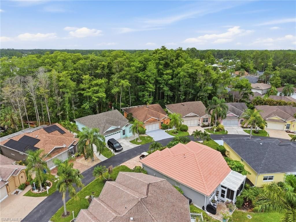 10727 Maui Cir, Estero, FL 33928 Photo