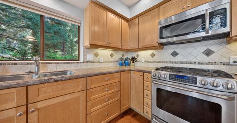 197 Lake Almanor West Drive, Lake Almanor, CA 96020 Photo