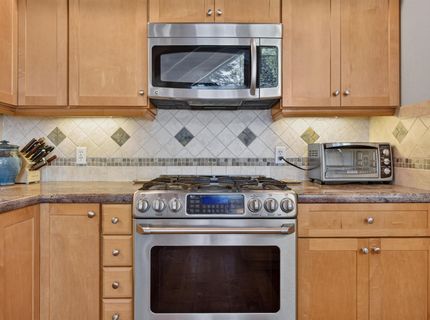197 Lake Almanor West Drive, Lake Almanor, CA 96020 Photo