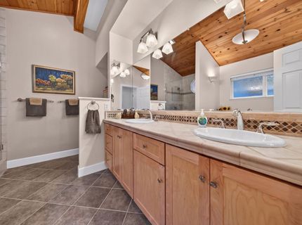 197 Lake Almanor West Drive, Lake Almanor, CA 96020 Photo