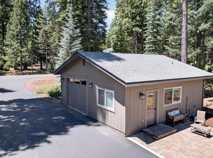 197 Lake Almanor West Drive, Lake Almanor, CA 96020 Photo