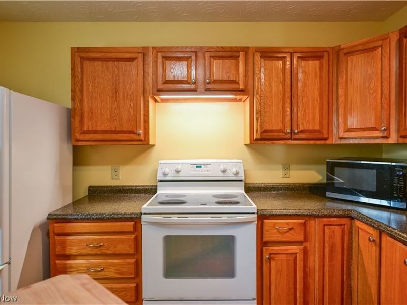 14 Connett Road, The Plains, OH 45780 Photo 3
