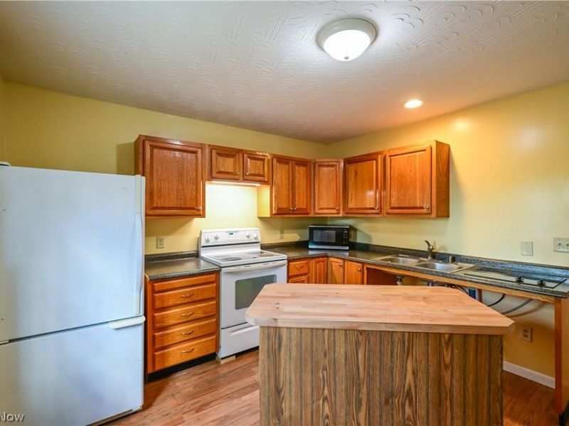 14 Connett Road, The Plains, OH 45780 Photo 4