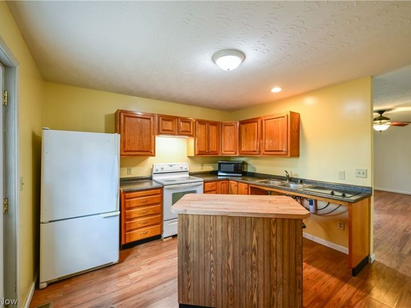 14 Connett Road, The Plains, OH 45780 Photo 7