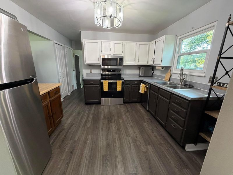 655 Falls Place, Reynoldsburg, OH 43068 Photo 6