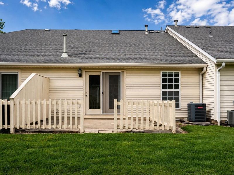 1000 Oak Bay Drive, Galloway, OH 43119 Photo 16