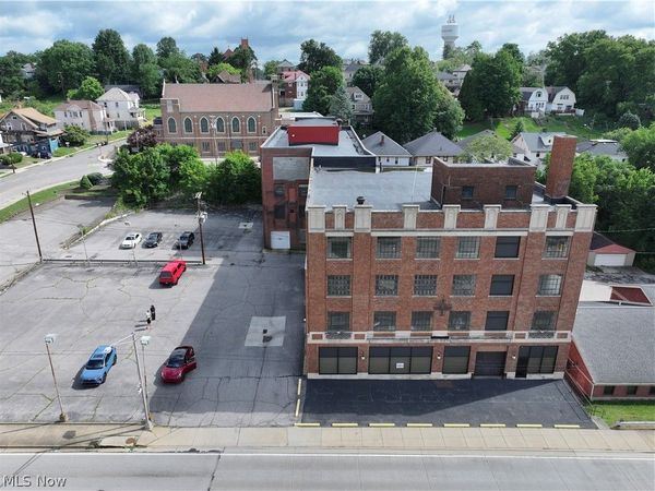1439 Sunset Boulevard, Steubenville, OH 43952