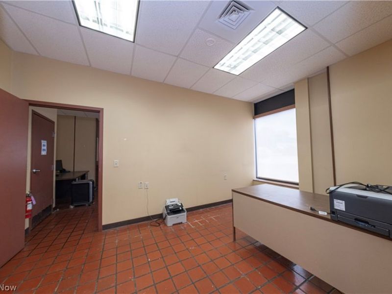1439 Sunset Boulevard, Steubenville, OH 43952 Photo 13