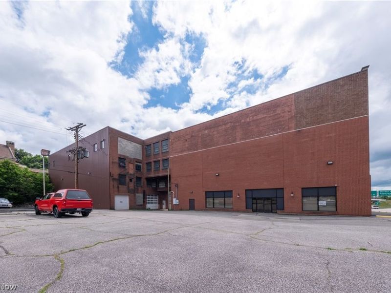 1439 Sunset Boulevard, Steubenville, OH 43952 Photo 2