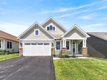 57 Thompson Ln, Canandaigua, NY 14424