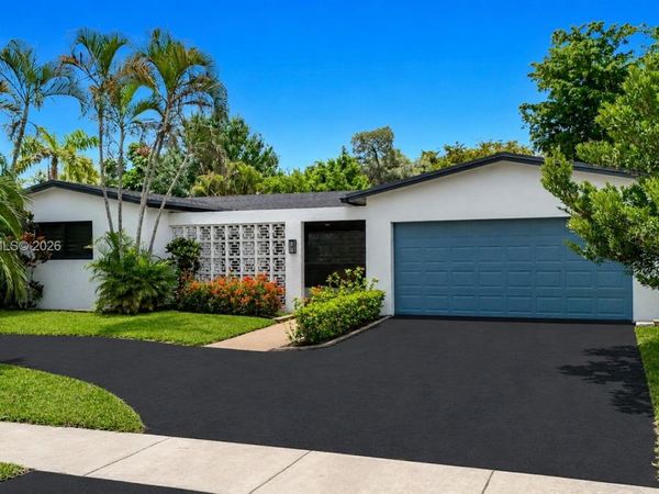 10460 NW 4th St , Plantation, FL 33324