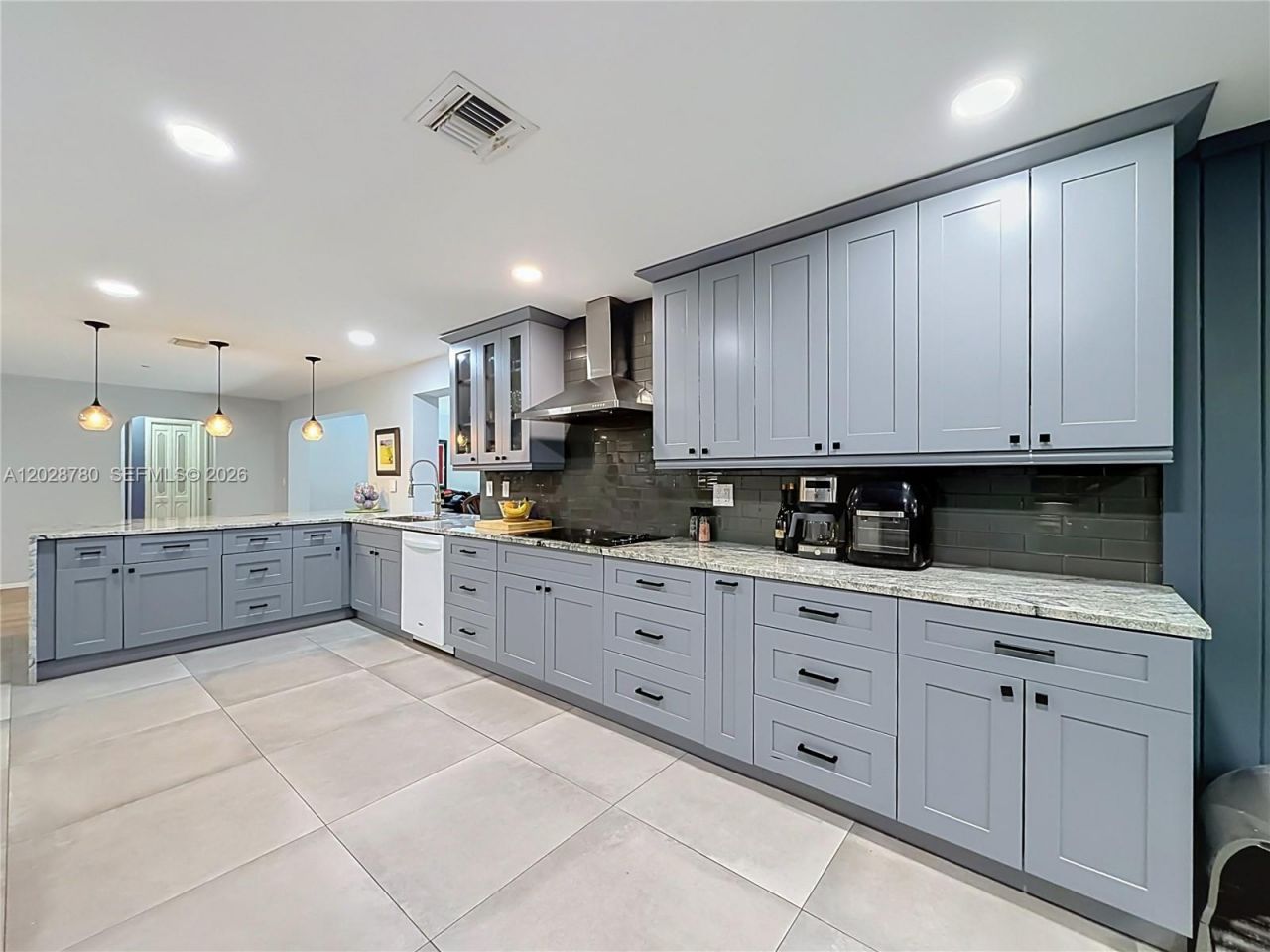 10460 NW 4th St, Plantation, FL 33324 Photo
