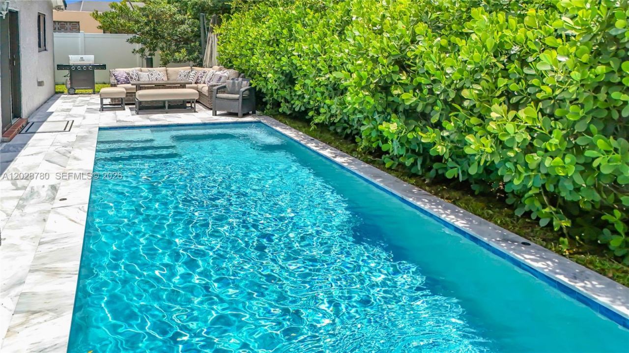 10460 NW 4th St, Plantation, FL 33324 Photo
