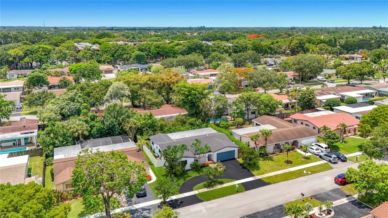 10460 NW 4th St, Plantation, FL 33324 Photo