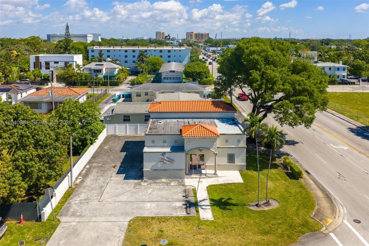 4201 SW 11th St , Miami, FL 33134 Photo