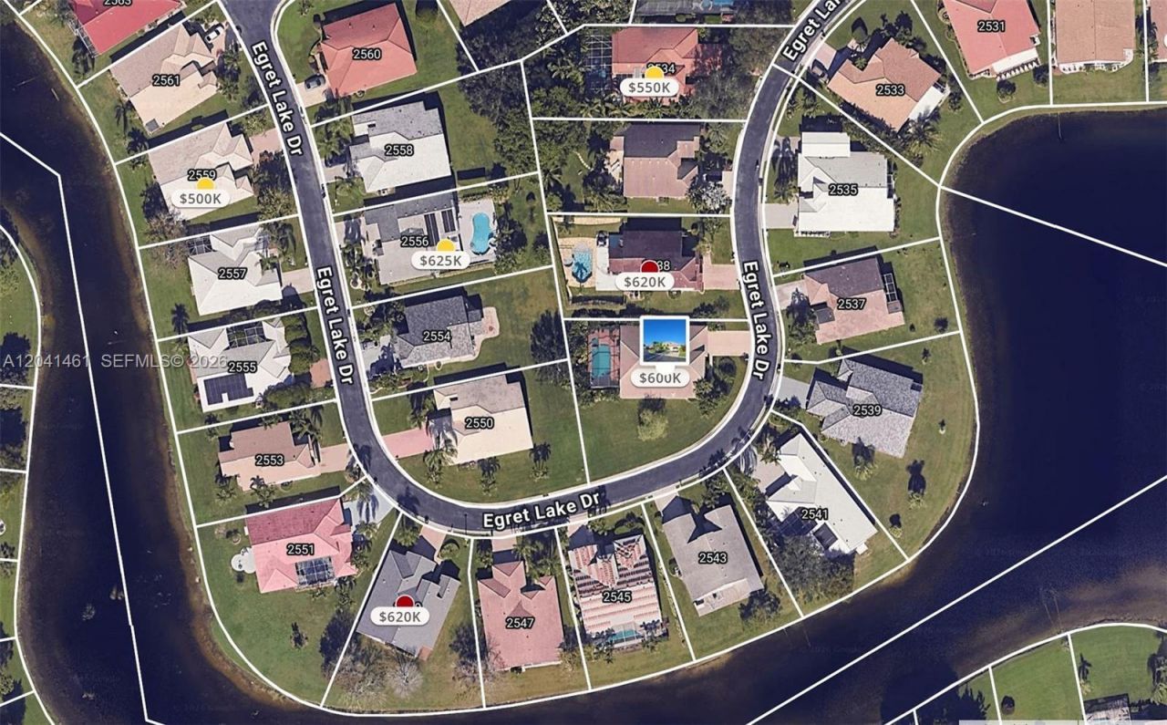 2540 Egret Lake Dr, Greenacres, FL 33413 Photo