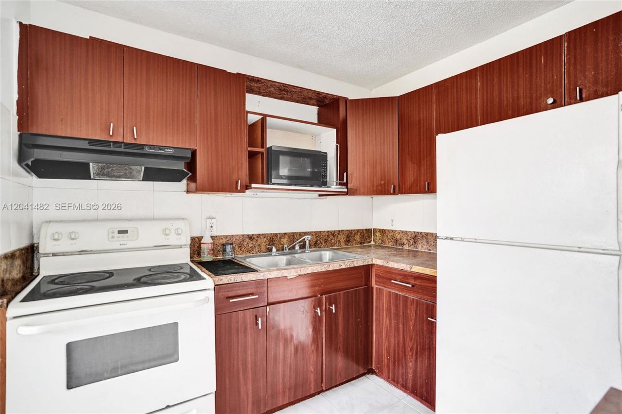 841 SW 7th St, Unit C, Pompano Beach, FL 33060 Photo