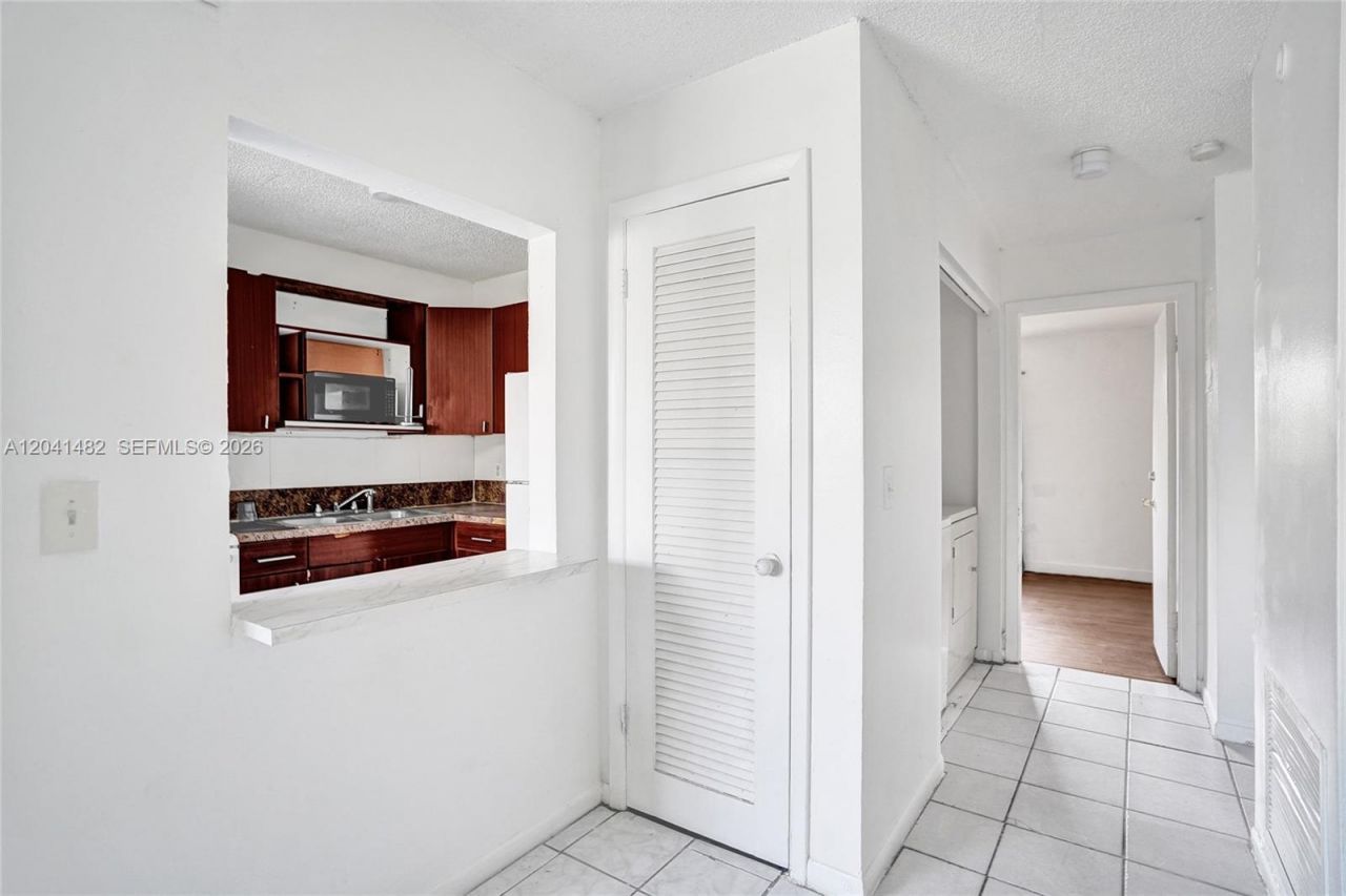841 SW 7th St, Unit C, Pompano Beach, FL 33060 Photo