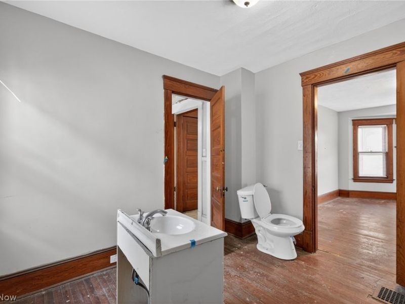 7425 Indiana Avenue, Cleveland, OH 44105 Photo 10