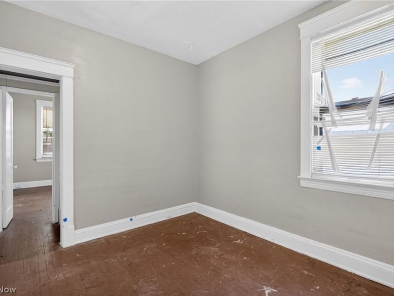 7425 Indiana Avenue, Cleveland, OH 44105 Photo 13
