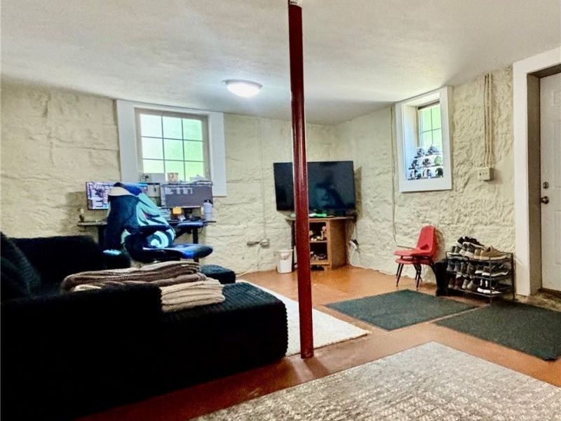 512 E Buchtel Avenue, Akron, OH 44304 Photo 7