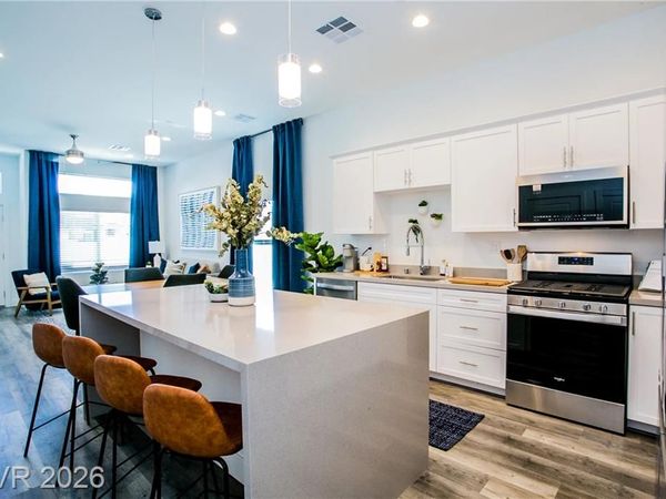 10519 Prospering Valley Way , Las Vegas, NV 89166