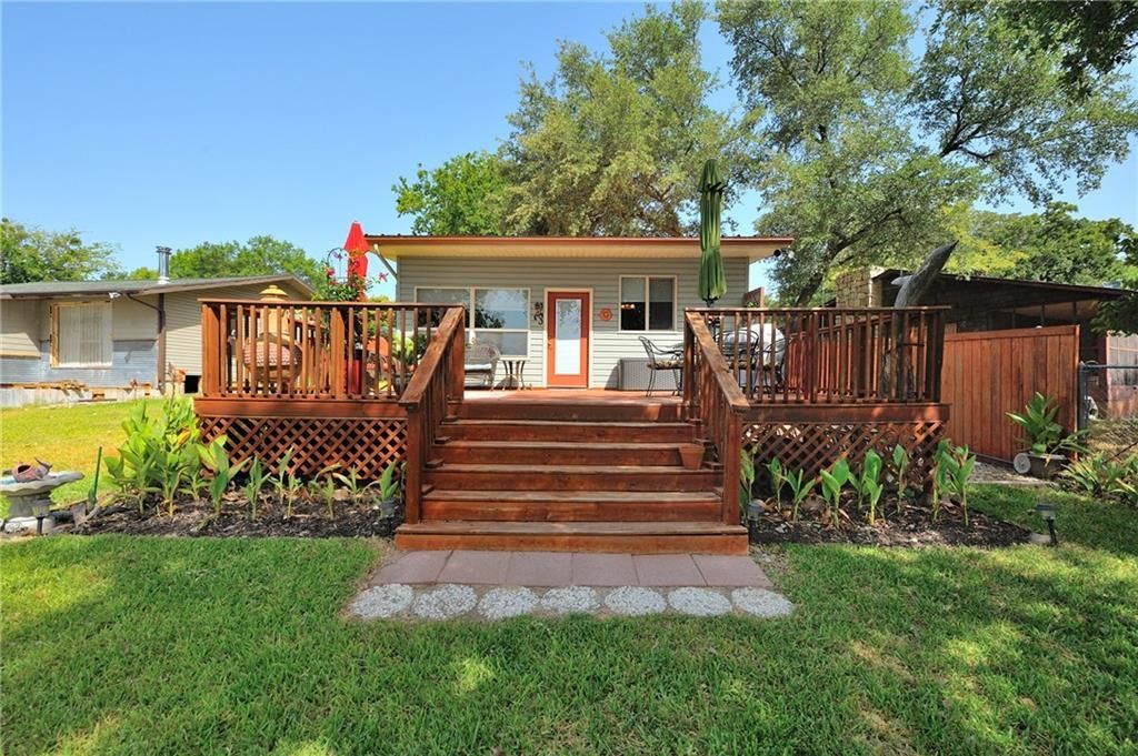 130 Marina View Court, Weatherford, TX 76087 Main Photo