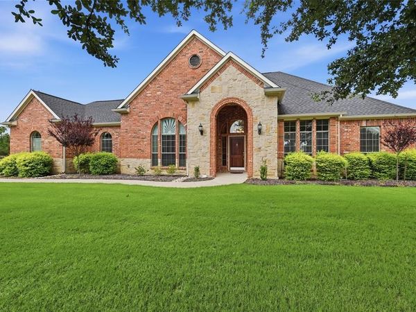 2705 Winthrop Hill Road , Denton, TX 76226