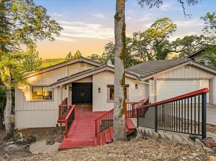 12524 Jayhawk Ct, Penn Valley, CA 95946 Photo
