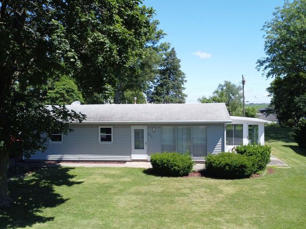 625 W Blue Street, Sheldon, IL 60966