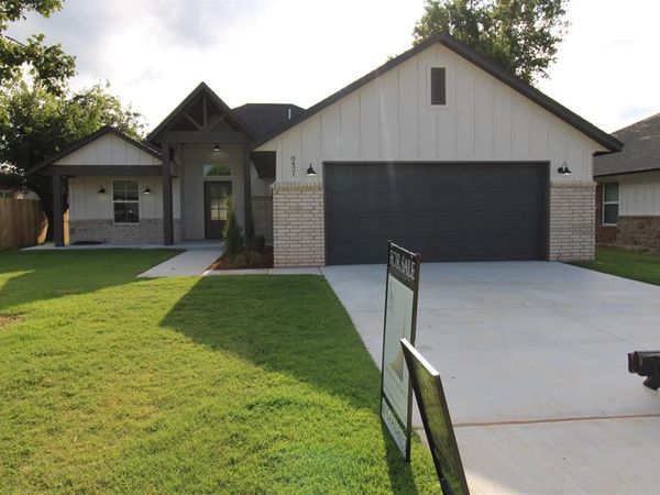 8421 Stonewood Drive, Oklahoma City, OK 73135
