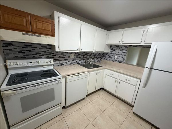 7900 S Colony Cir S, Unit 207, Tamarac, FL 33321