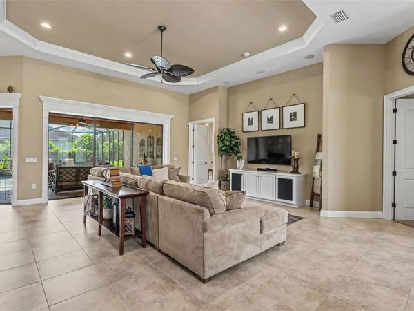 6370 HIGHLANDS IN THE WOODS AVENUE , LAKELAND, FL 33813