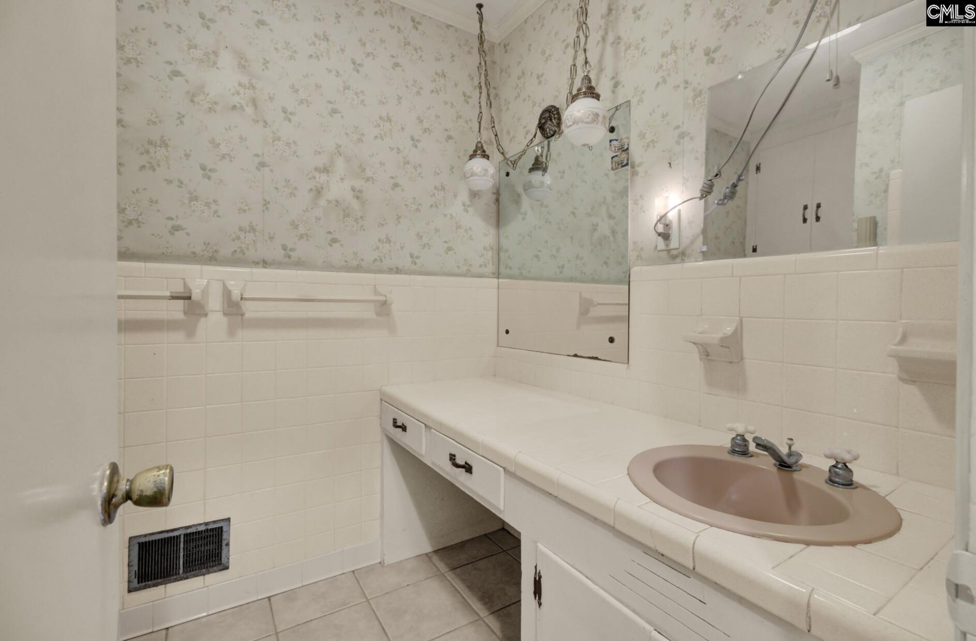 640 Bennett Street  Photo 26
