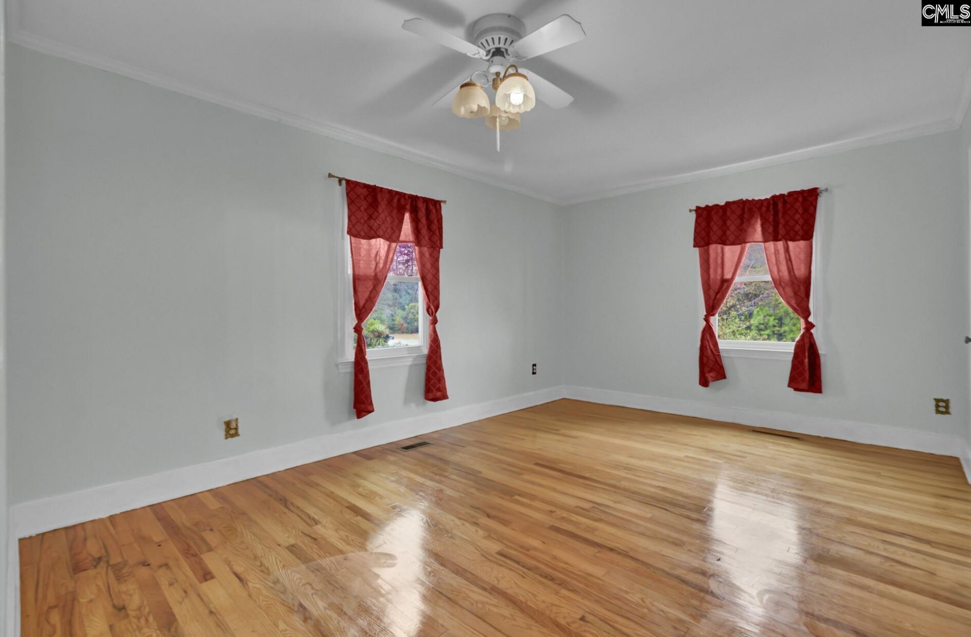 640 Bennett Street  Photo 29